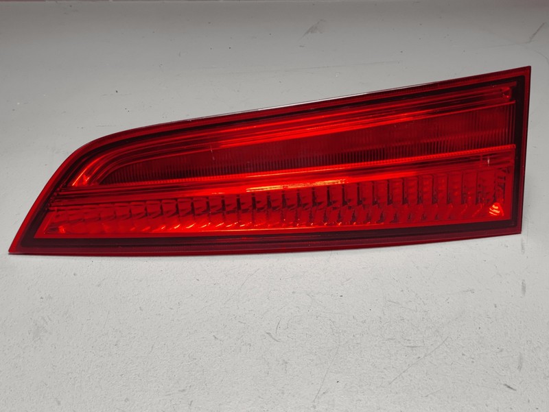 2016-2018 Honda Pilot Rear Liftgate Right Passenger Side Inner Taillight OEM