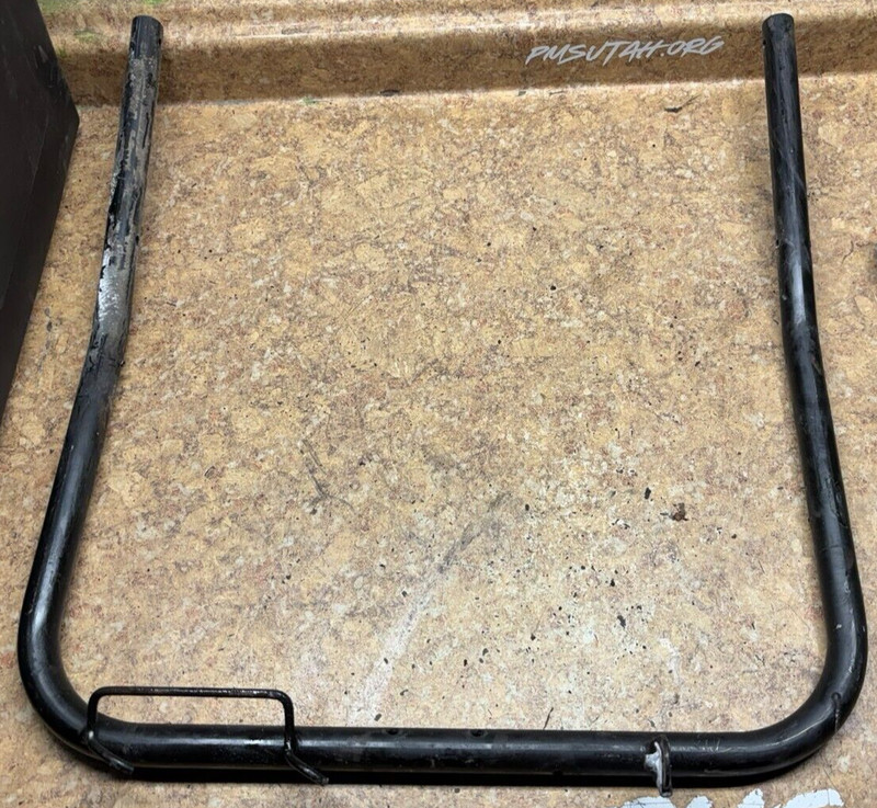 1990 Polaris RMK 700 Indy Snowmobile Rear Back Grab Bar Rail Z8