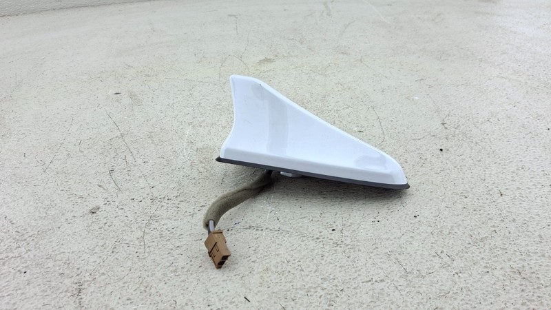 2019-2021 GENESIS G70 REAR UPPER ROOF SHARK FIN ANTENNA OEM