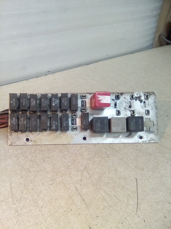 1988 Mack Fuse/Relay Panel