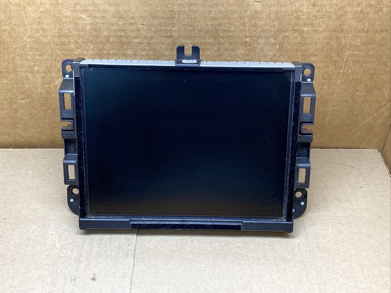 2014-2018 Jeep Cherokee VP3 NA Radio 8.4 Display Screen OEM 68211959AN