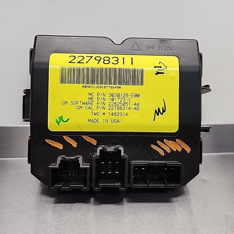 CAMARO SS CONVERTIBLE TOP CONTROL MODULE 22798311 OEM 2011
