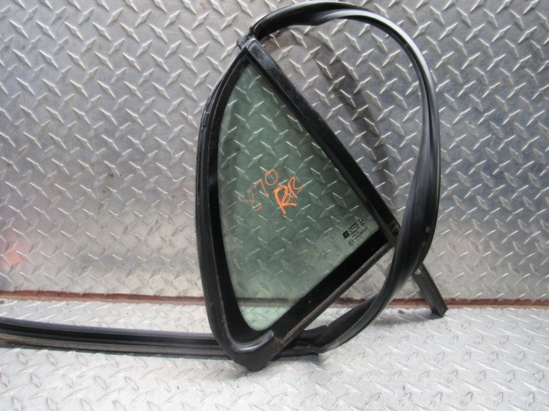 08 - 12 CHEVROLET MALIBU ( 08 NEWSTYLE ) RIGHT PASSENGER REAR DOOR VENT GLASS