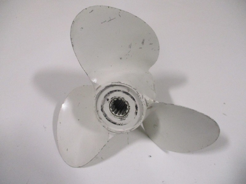 FP486 10" x 13P Cupped Prop Chrysler 55,65 HP Force 60HP Outboards 13 Spline