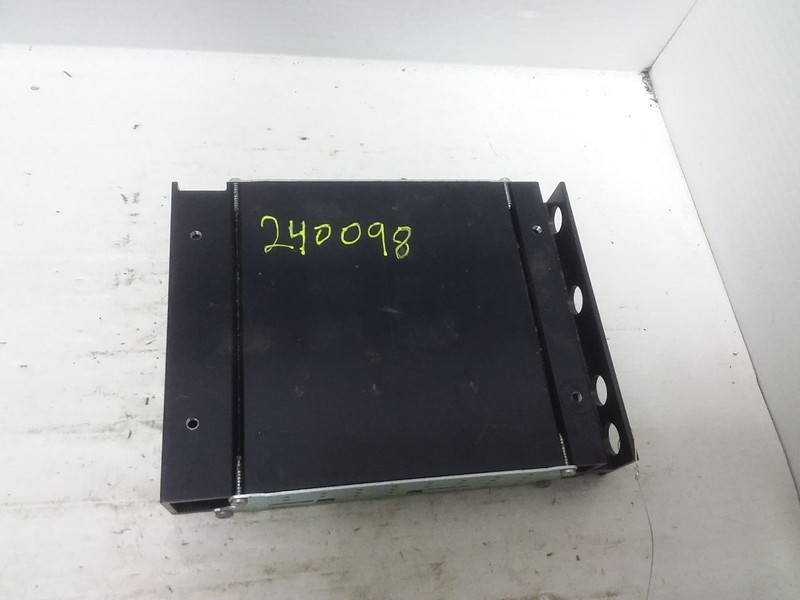 Radio Amplifier Fits 10-14 TRIBECA 86221XA20A