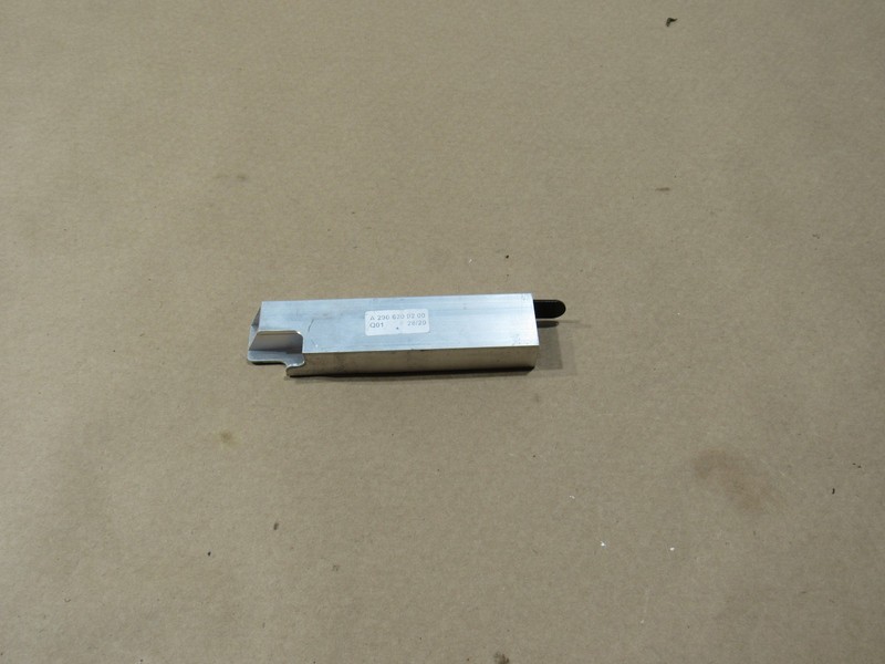 18-21 Mercedes GT63 X290 2019 Front Right Bumper Reinforcement Bracket Mount :A