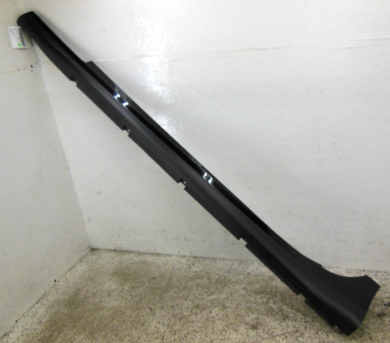 2017 17 Maserati GhibliRocker Panel Moulding Side Skirt Driver Left LH OEM 820