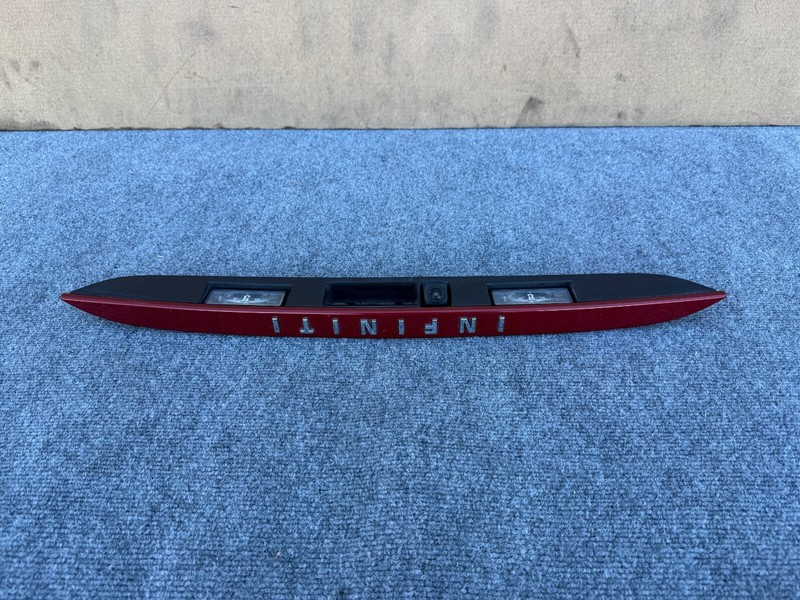 INFINITI QX30 2017-2019 OEM TAILGATE TRUNK UPPER MOLDING TRIM W/ CAMERA & LIGHTS