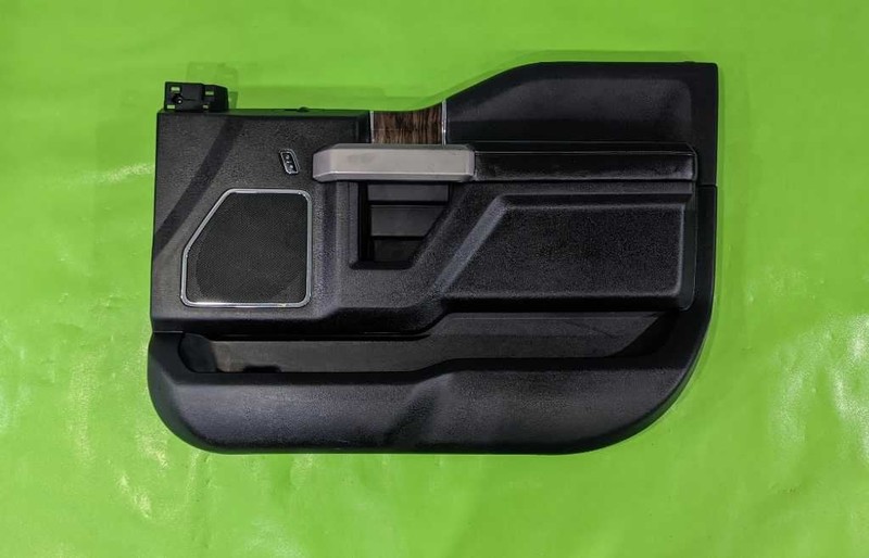 15-20 FORD F150 LARIAT PASSENGER RIGHT FRONT INTERIOR DOOR PANEL OEM 4601-74