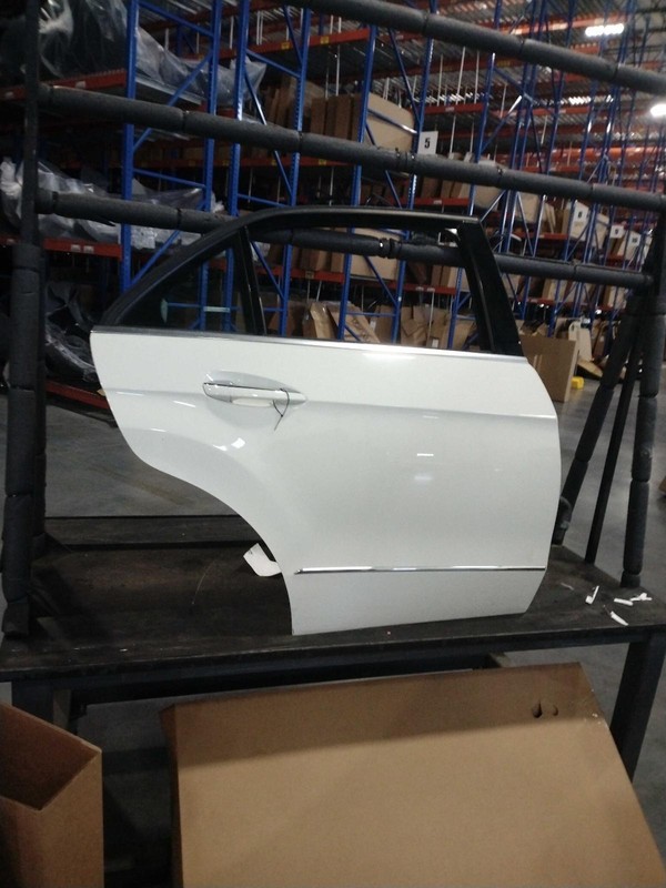 2012 Mercedes-Benz E-Class Rear Right Door White 116k Miles OEM Part 89908