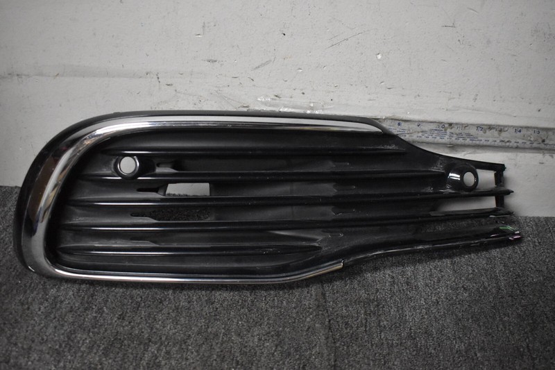 2021-2022 MERCEDES BENZ S500 RIGHT SIDE GRILLE TRIM FACTORY OEM