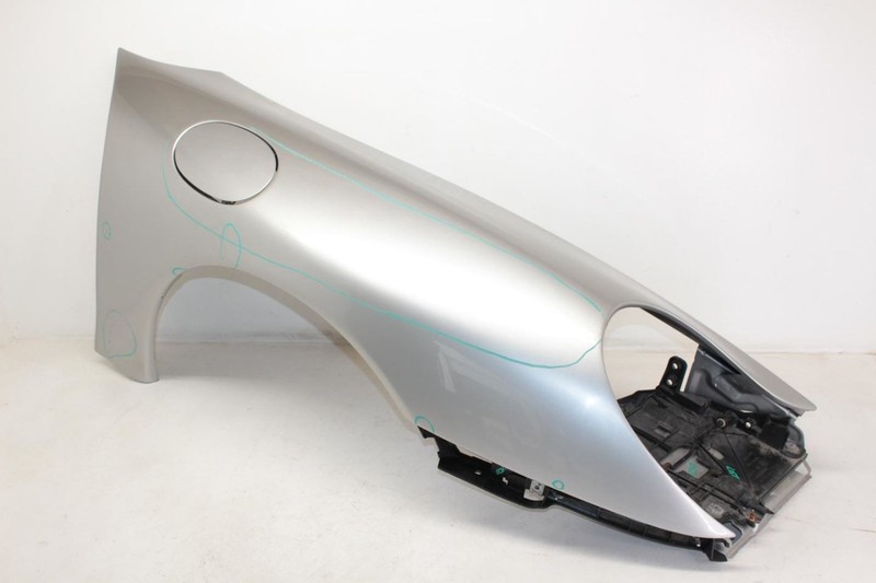 97-04 Porsche Boxster 2.5L Silver Passenger Right Front Fender Assembly