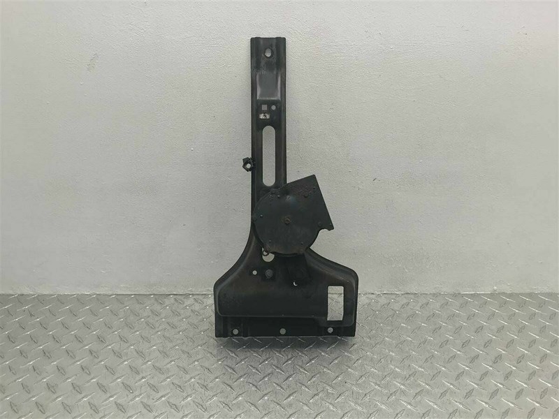 1990-1998 SUBURBAN YUKON TAHOE TRUCK PICKUP HOOD LATCH SUPPORT OEM 15030678
