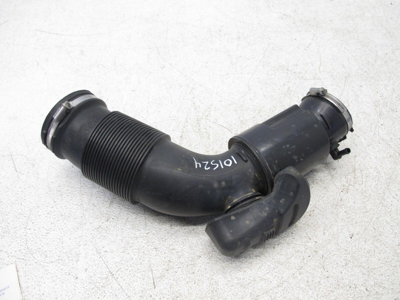 11-15 AUDI 4L Q7 3.0 AIR INTAKE PRESSURE HOSE TUBE PIPE RESONATOR OEM 101524