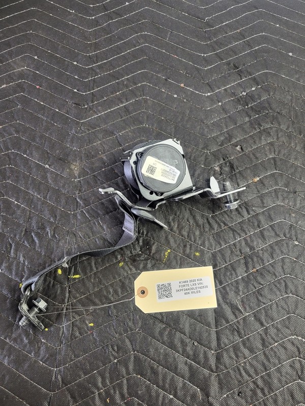 2019-2023 KIA FORTE Rear Left Driver Seat Belt Retractor OEM 89810M7000 2.0L FWD