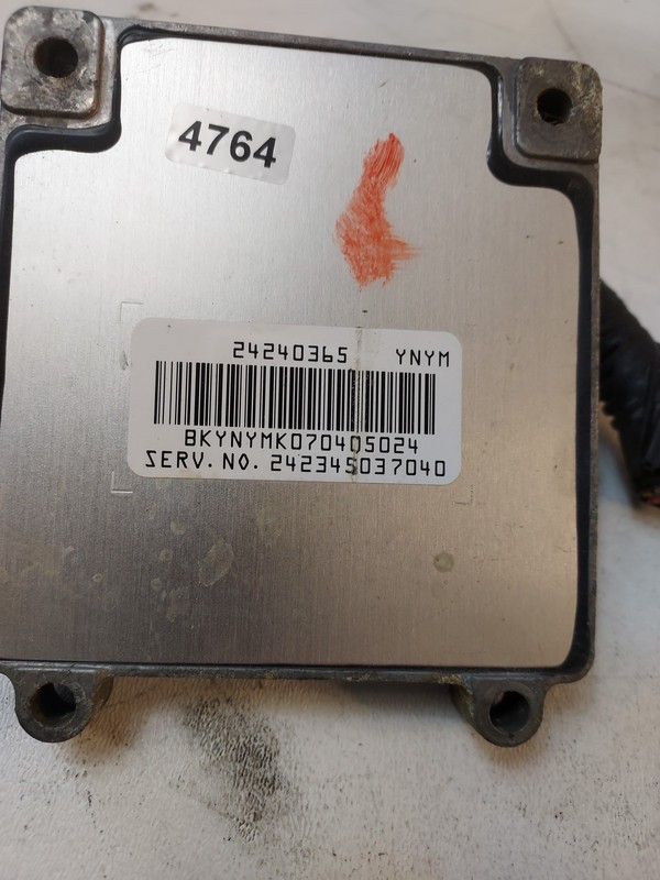 2007 Vue 2.4L Hybrid GreenLine Transmission Module 24240365 OEM w/ Pigtails