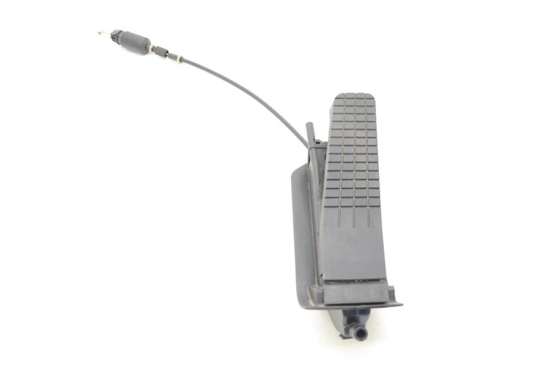 97-04 Porsche Boxster 2.7L Gas Pedal Accelerator Pedal 99642301902
