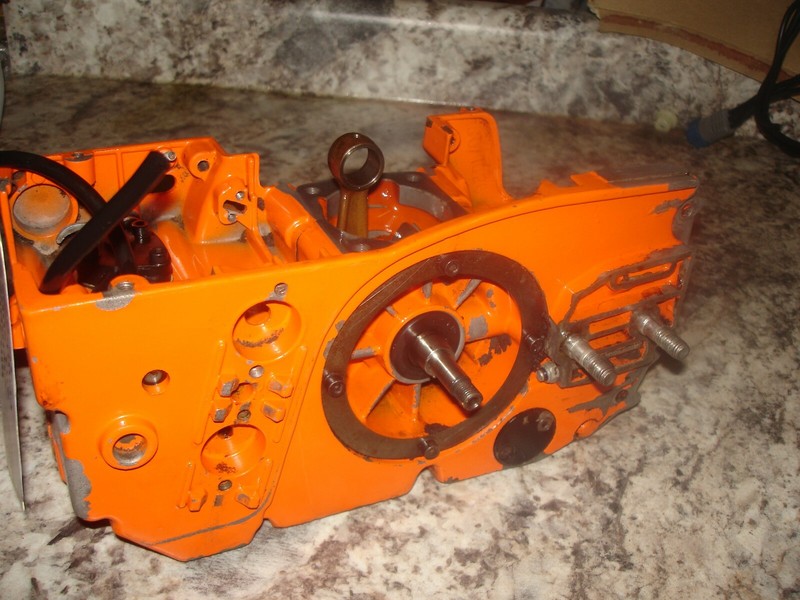 Olympic 251 super crank casechainsaw part only bin 605