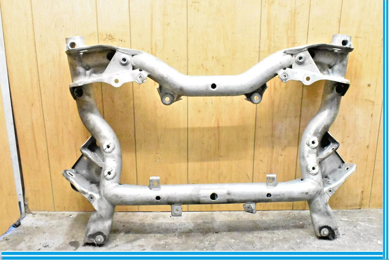 08-14 Mercedes W204 C300 Front Sub Frame Subframe Engine Crossmember Bar OEM