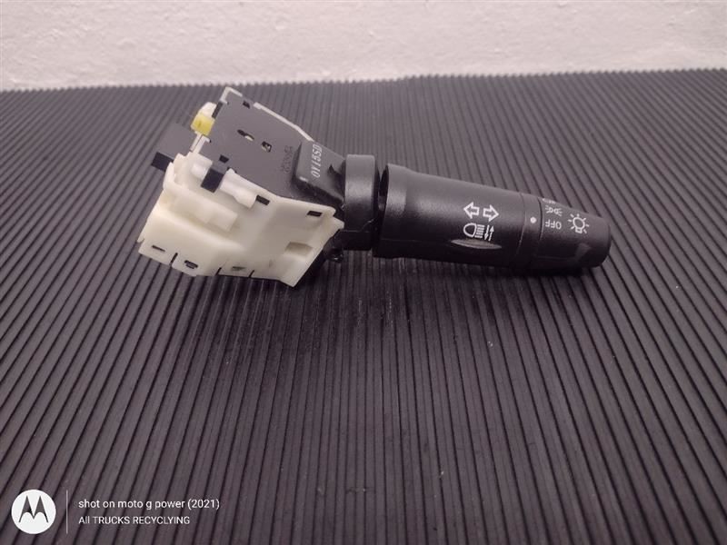 08-15 Nissan Rogue Turn Signal & Headlight Switch OEM 25540-EE91E