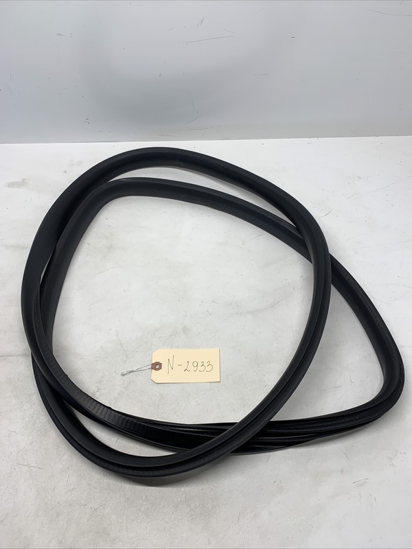 20-22 TESLA MODEL Y Rear Left Side Door Sealing Rubber 1497675-00-A 2933 S2