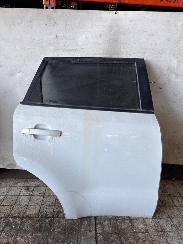 Rear Door KIA SOUL Right 14 15 16 17 18 19