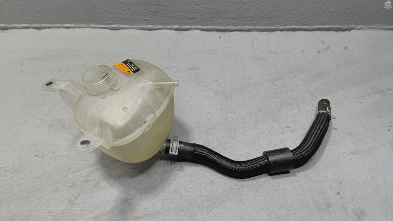 2021-2025 Nissan Rogue 2.5L Radiator Coolant Expansion Reservoir Tank OEM