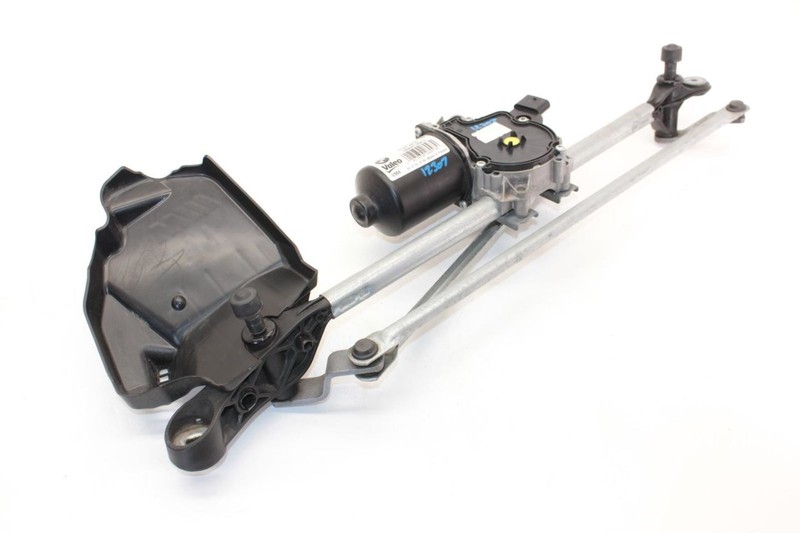 15-18 BMW M3 3.0L Twin Turbo Windshield Wiper Transmission and Motor
