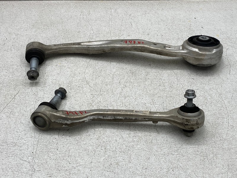 2020-2024 CADILLAC CT5 FRONT LEFT DRIVER SIDE LOWER CONTROL ARM SET OEM LOT797