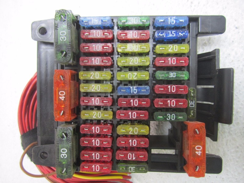 97-01 CATERA DASH MAIN FUSE BOX RELAY SWITCH WIRE PANEL ECM ECU PLUG PIG TAIL GM
