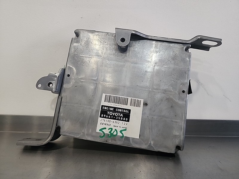 2007 Toyota FJ Cruiser Engine Control Module DENSO 89661-35B80 AT 275100-6352 OE