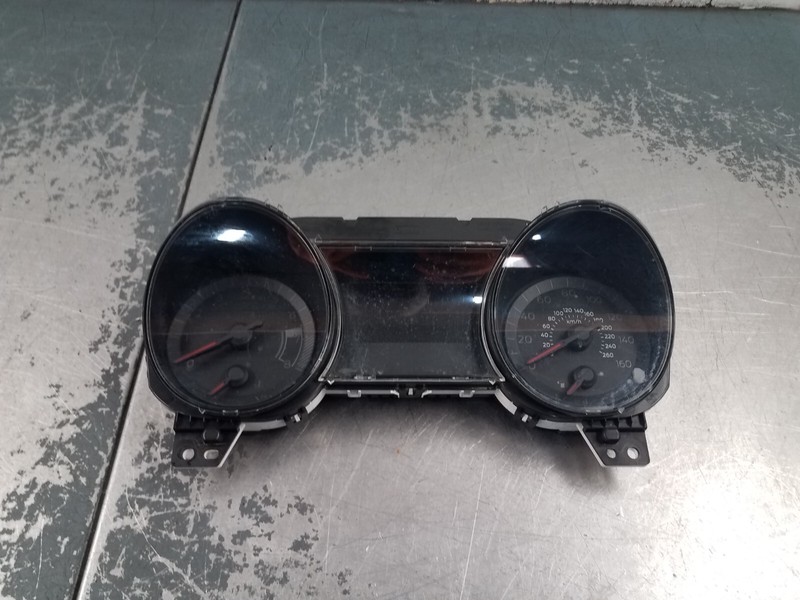 2016 Ford Mustang GT Gauge Cluster #3517 F5