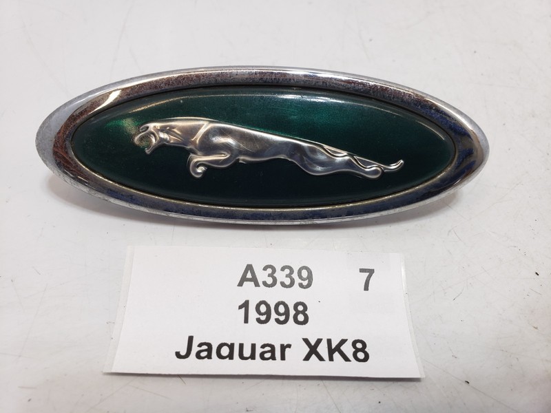 ✅ 97-06 OEM Jaguar XK8 XJ8 Front Left Side Fender Wing Logo Emblem Badge