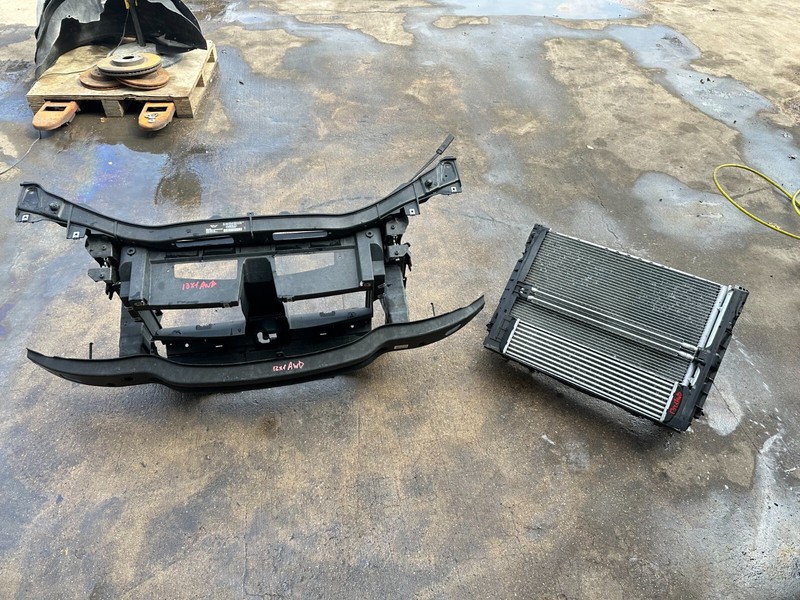 13-15 BMW X1 AWD FRONT RADIATOR SUPPORT PANEL W/ RADIATOR ASSEMBLY OEM