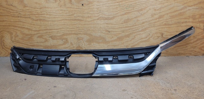 2018 - 2020 HONDA ODYSSEY FRONT BUMPER GRILLE LEFT SIDE CHROME GARNISH TRIM OEM