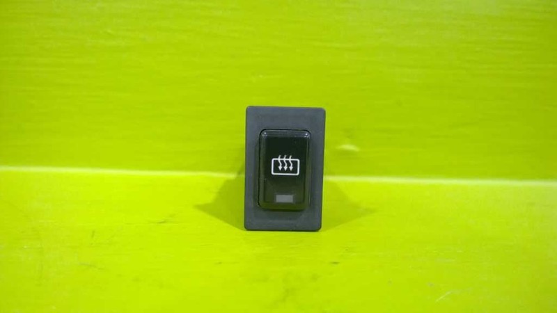 92 93 94 TROOPER REAR DEFROST SWITCH OEM 3252-11