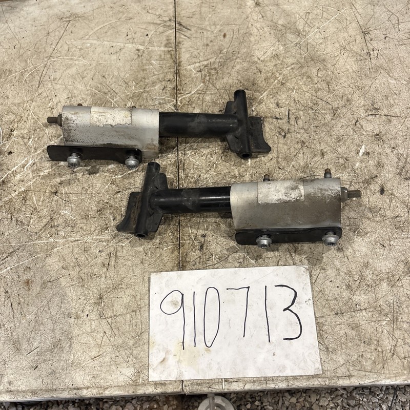 02-08 Audi A4 B6 Sedan AWD 2.0T Rear Bumper Shocks OEM #238EM