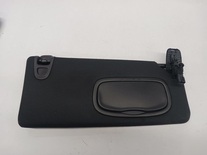 16-'17 CHRYSLER 200 right passenger Sun visor w/o sunroof illumination OEM