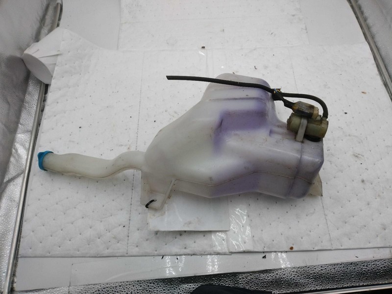 Used Washer Fluid Reservoir fits: 2012 Suzuki Sx4 Sdn Grade B