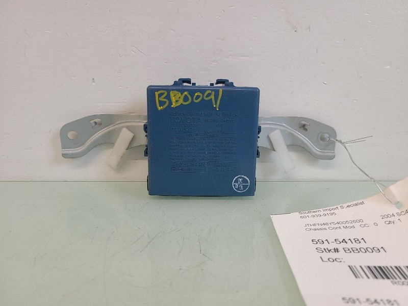 Chassis ECM Suspension TPMS Center Console Fits 02-06 LEXUS SC430 582461