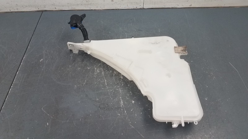 2020 BMW M2 F87 Competition Windshield Washer Bottle Tank / Pump #9995 H4