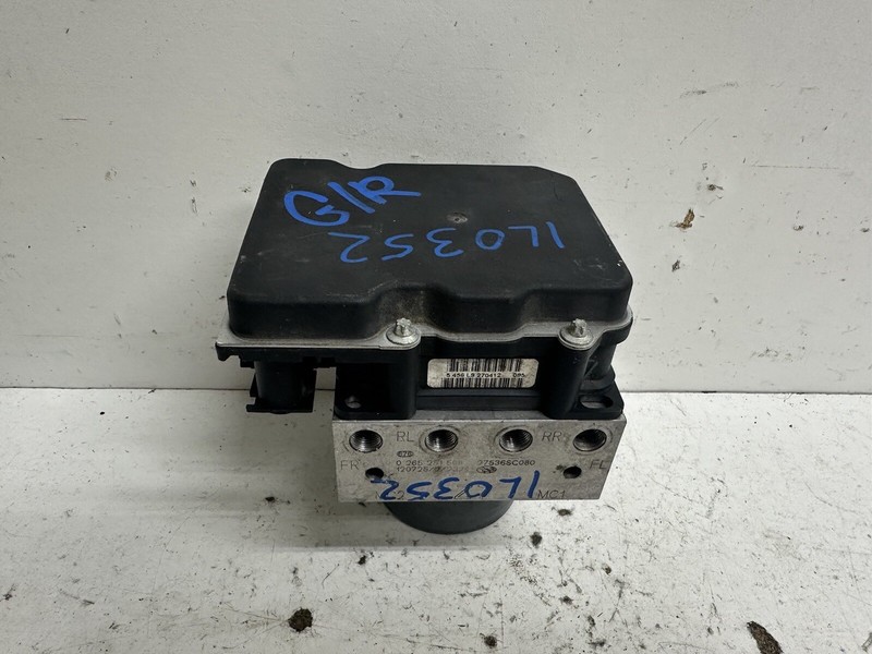 2011-2013 Subaru Forester MT ABS Anti Lock Brakes Pump Brake Actuator Modulator