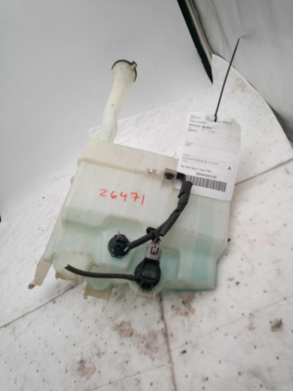 2015 Toyota Camry Washer Fluid Reservoir OEM 8531506220 191K Miles