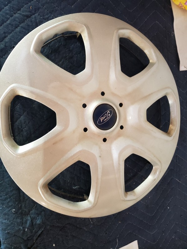 Hubcap Ford FocusCV6Z1130A OEM 15" Wheel Cover 7058 12-17 18