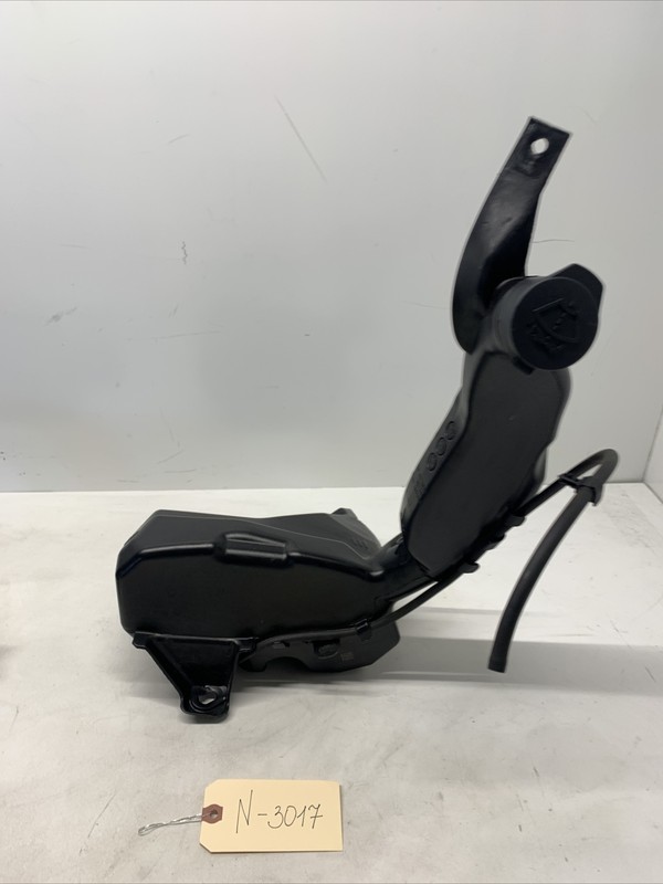20-21 Tesla Model Y Windshield Washer Fluid Tank Reservoir Neck & Motor 3017 S24