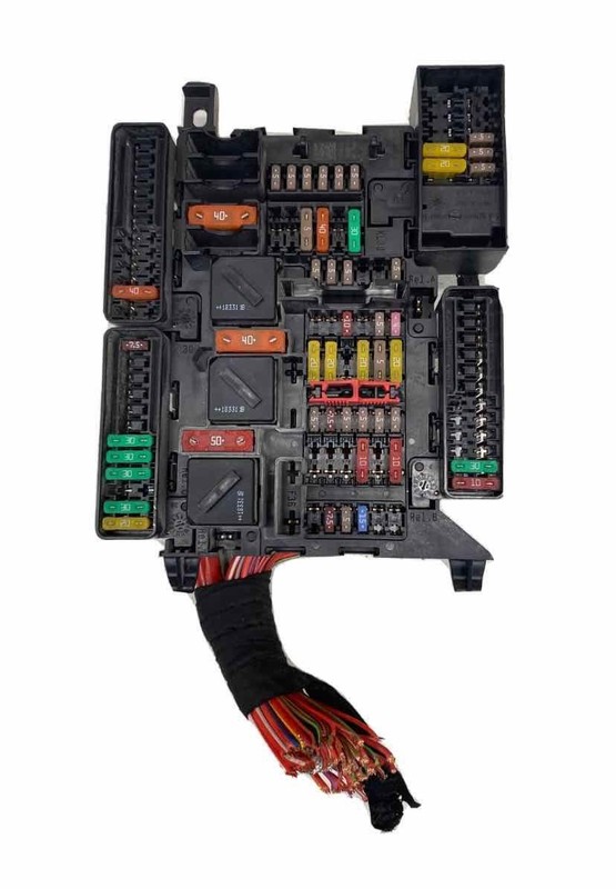 2017 CHEVROLET TRAVERSE JUNCTION FUSE RELAY BLOCK BOX ASSY OEM