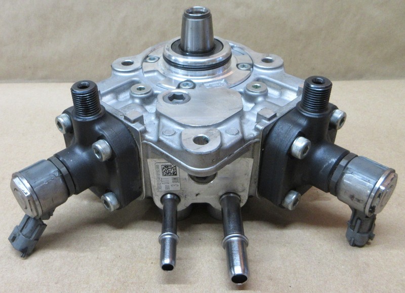 2020-2025 CHEVY SILVERADO GMC SIERRA 3.0L BOSCH FUEL INJECTION PUMP 55510777