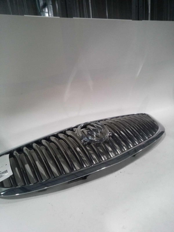 2010 Buick Enclave OEM Grille 20828544 Used Minor Grime 146K Miles
