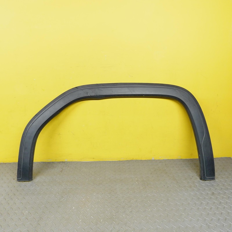 2019-2026 GMC SIERRA 1500 Front Left Side Fender Flare Molding Cover 812814329