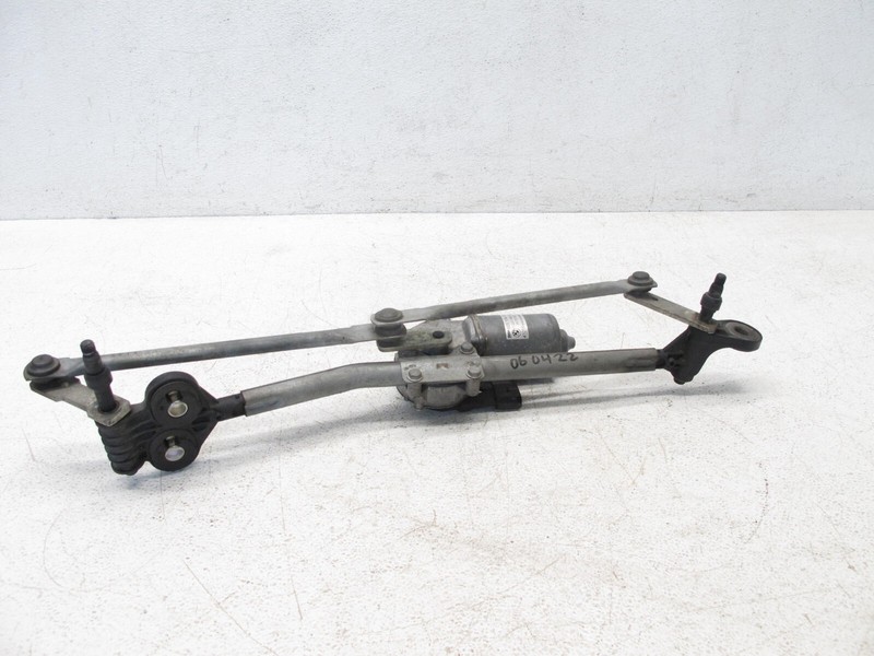 07-13 BMW E70 X5 WINDSHIELD WASHER WIPER MOTOR TRANSMISSION LINKAGE OEM 060422
